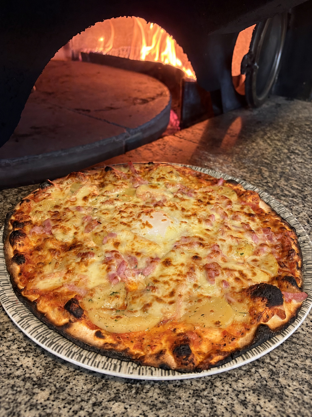 Pizza Campagnarde au feu de bois, Pizzeria Sole Mio Nancy