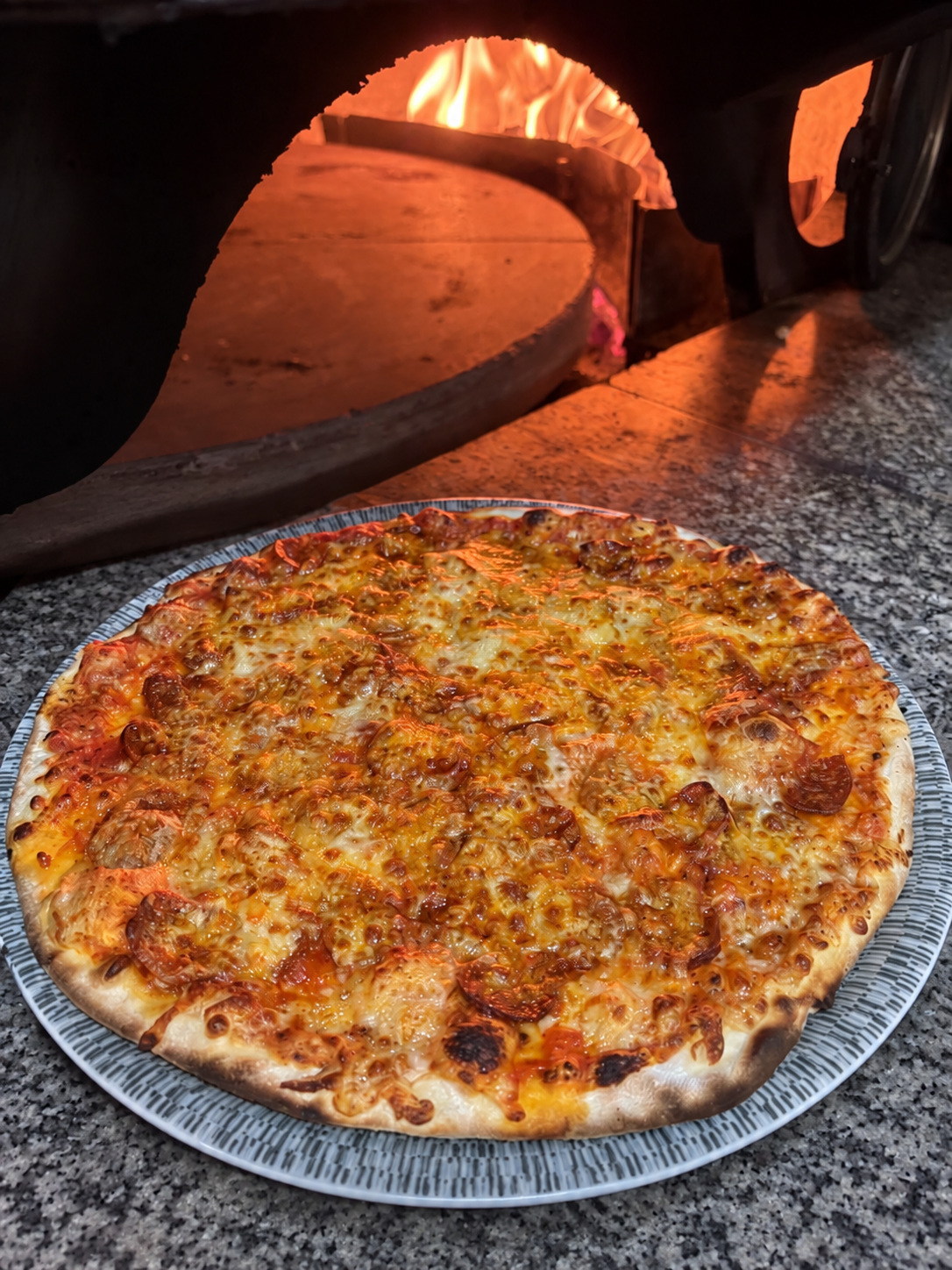 Pizza Chorizo au feu de bois, Pizzeria Sole Mio Nancy