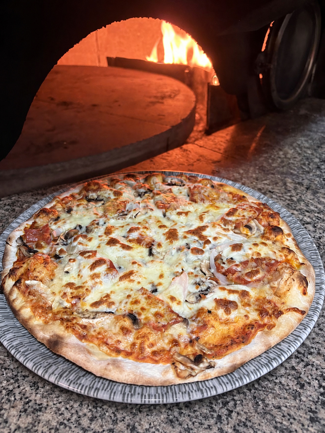 Pizza Pepperoni au feu de bois, Pizzeria Sole Mio Nancy