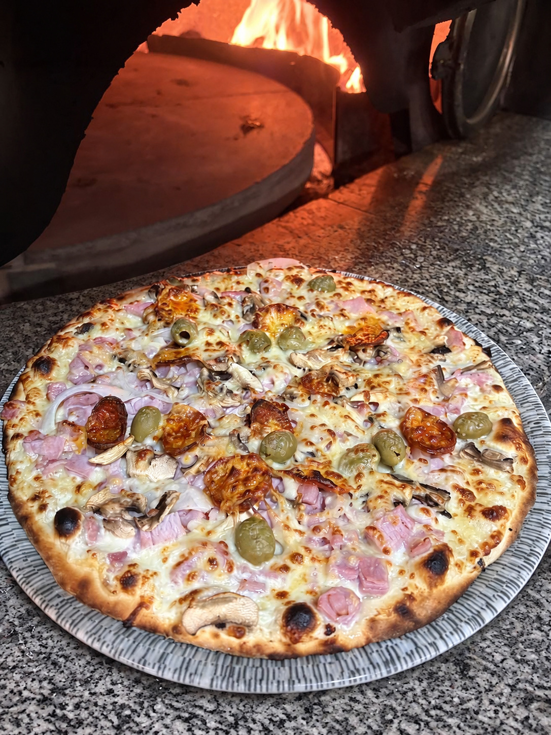 Pizza Tonio au feu de bois, Pizzeria Sole Mio Nancy